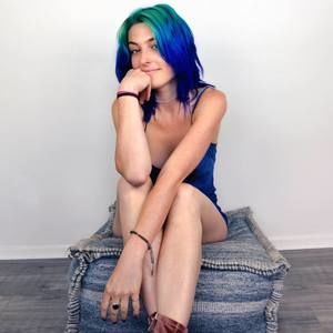 Meet your Posher, Rae